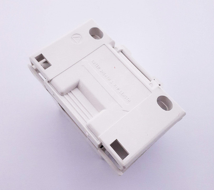 CLA GPO Surface Socket Quick-Connect 3-pin 240V 10A-3
